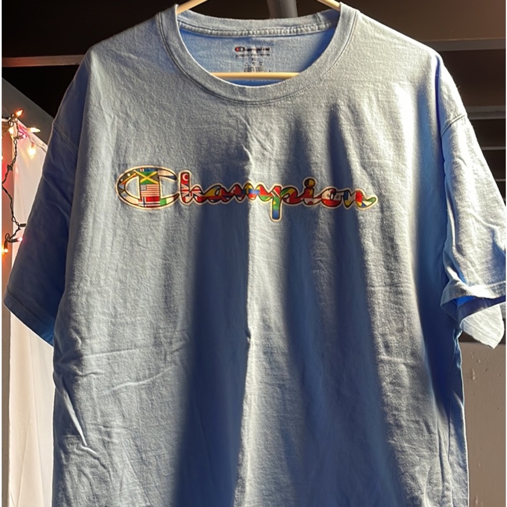 Men’s Champion t-shirt